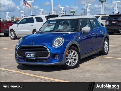 Used 2021 MINI Cooper 4-Door Hardtop w/ 6.5" Touchscreen Package