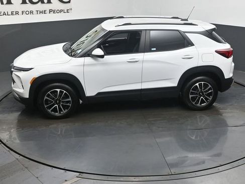 Used 2024 Chevrolet TrailBlazer LT w/ LT Cold Weather Package FWD image 58