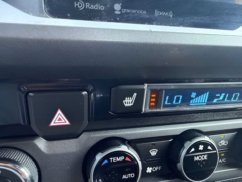 Used 2017 Toyota Tacoma TRD Pro AWD/4WD image 17