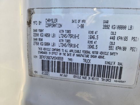 Used 1998 Dodge Ram 2500 Truck ST image 22