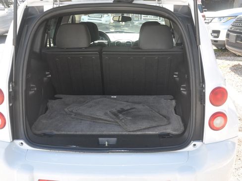 Used 2010 Chevrolet HHR LS image 11