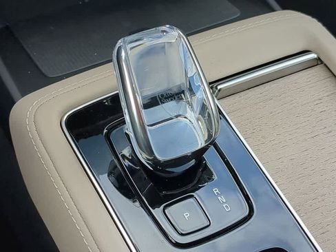 New 2026 Volvo XC90 B6 Ultra w/ Protection Package image 32