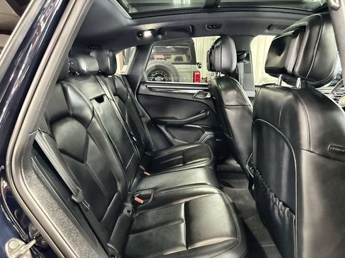 Used 2023 Porsche Macan S AWD/4WD image 30