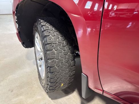 Used 2019 Chevrolet Silverado 1500 RST w/ All-Star Edition AWD/4WD image 3