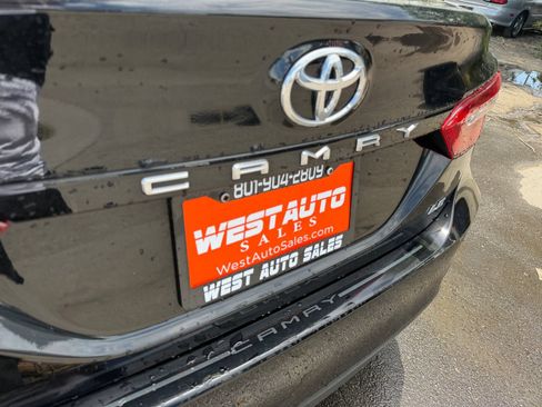 Used 2018 Toyota Camry LE w/ Convenience Package FWD image 22
