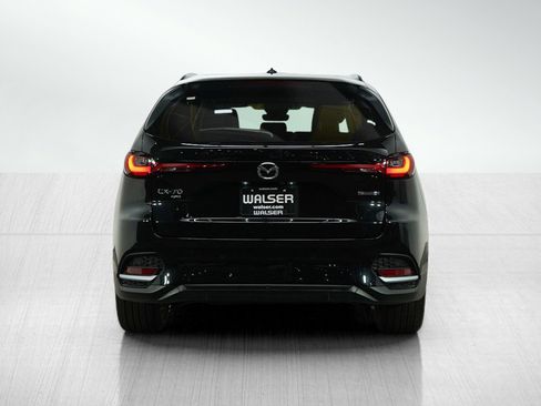 Certified 2025 MAZDA CX-70 Plug-In Hybrid w/ Premium Pkg image 4