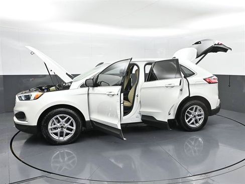 Certified 2024 Ford Edge SEL w/ Convenience Package AWD/4WD image 47