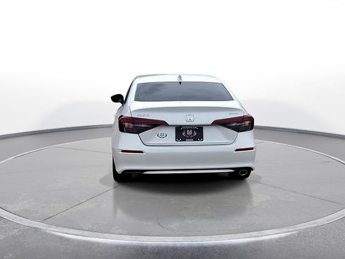 Used 2025 Honda Civic Sport image 7