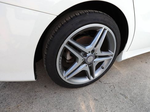 Used 2014 Mercedes-Benz CLA 250 4MATIC image 8