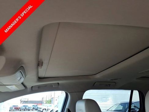 Used 2019 GMC Acadia Denali image 11