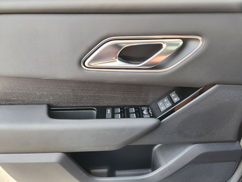 New 2026 Land Rover Range Rover Velar Dynamic SE image 22