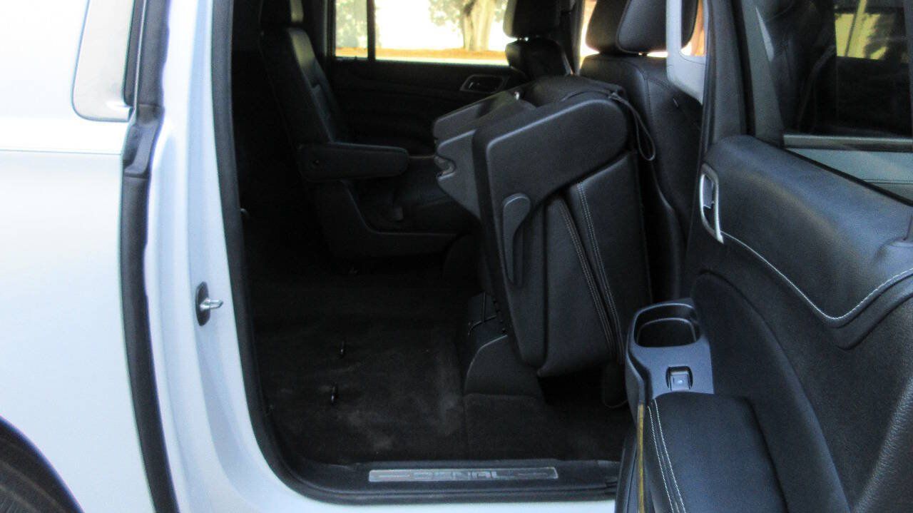 Used 2016 GMC Yukon XL Denali w/ Open Road Package RWD image 27