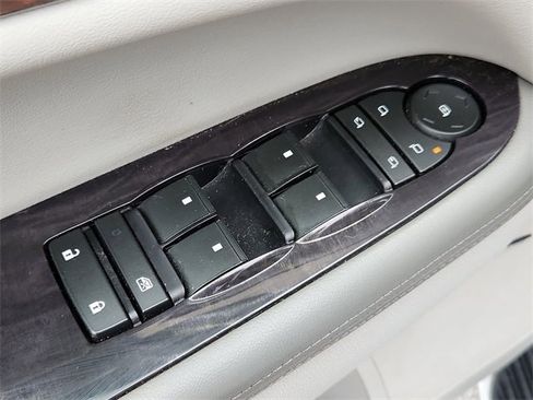 Used 2017 Buick Enclave Premium w/ Experience Buick Package image 18