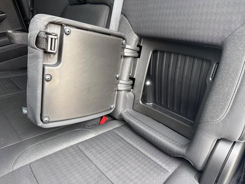 Used 2023 GMC Sierra 1500 Elevation image 13