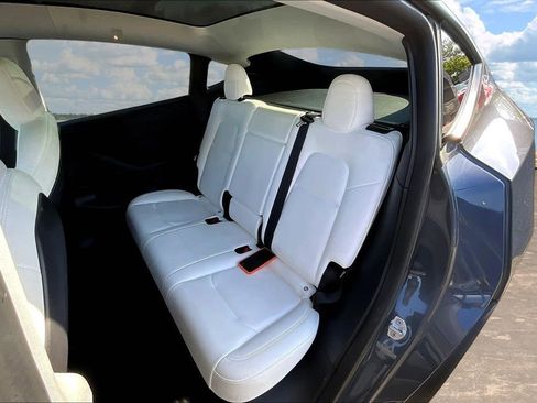 Used 2022 Tesla Model Y Performance AWD/4WD image 20