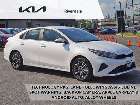 Used 2024 Kia Forte LXS w/ LXS Technology Package FWD image 1