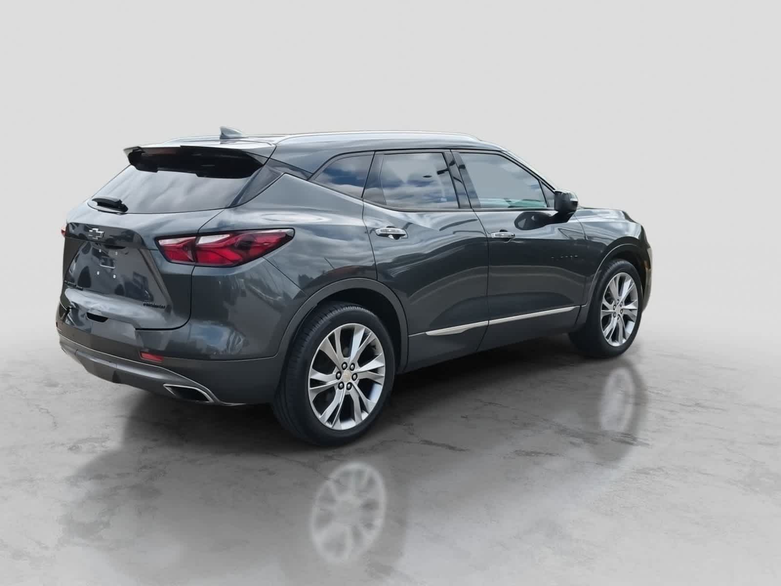 Used 2019 Chevrolet Blazer Premier w/ Sun and Wheels Package AWD/4WD image 8