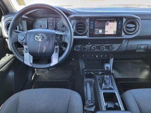 Used 2019 Toyota Tacoma TRD Off-Road image 21