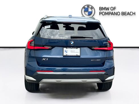 Certified 2023 BMW X1 xDrive28i w/ Convenience Package AWD/4WD image 6