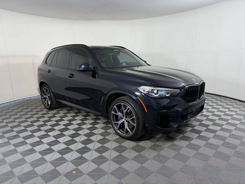 Used 2022 BMW X5 xDrive40i w/ M Sport Package AWD/4WD image 7