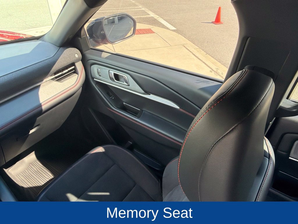Used 2026 Ford Explorer ST AWD/4WD image 22