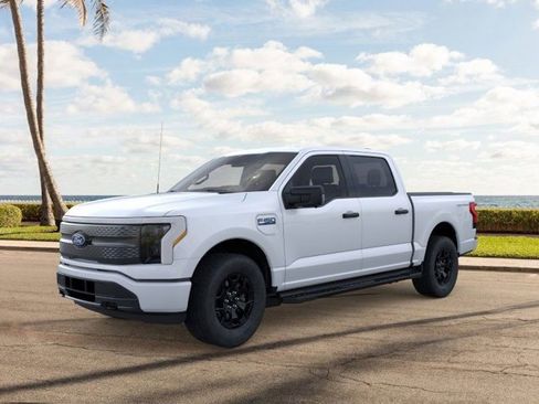 New 2025 Ford F150 Lightning XLT image 2