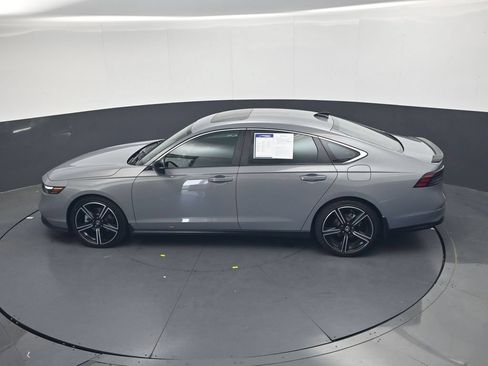 Certified 2025 Honda Accord Sport image 36