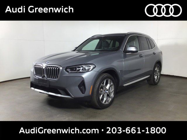 Used 2024 BMW X3 xDrive30i w/ Premium Package AWD/4WD image 3