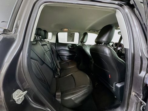 Used 2019 Jeep Compass Trailhawk image 27