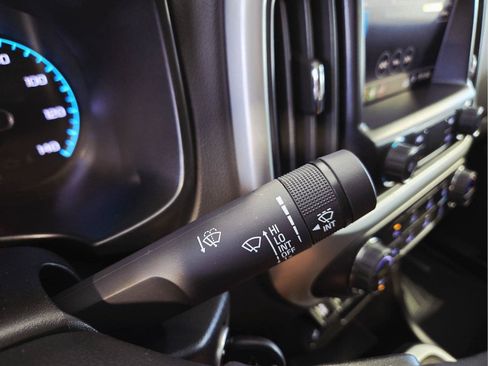 Used 2022 Chevrolet Colorado ZR2 AWD/4WD image 11