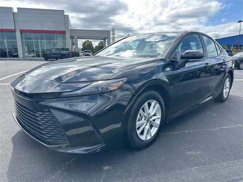 Certified 2025 Toyota Camry LE image 7