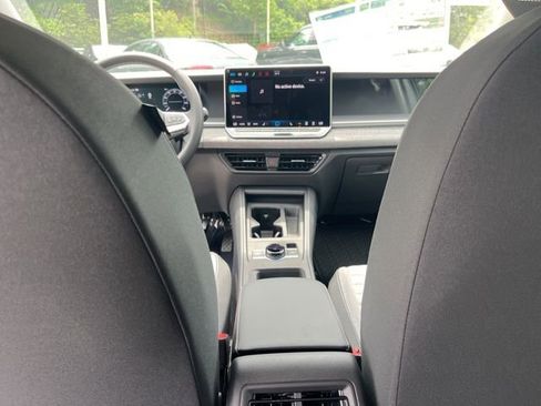 New 2026 Volkswagen Tiguan S FWD image 15
