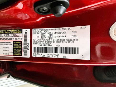 New 2025 Toyota Tundra Platinum image 17