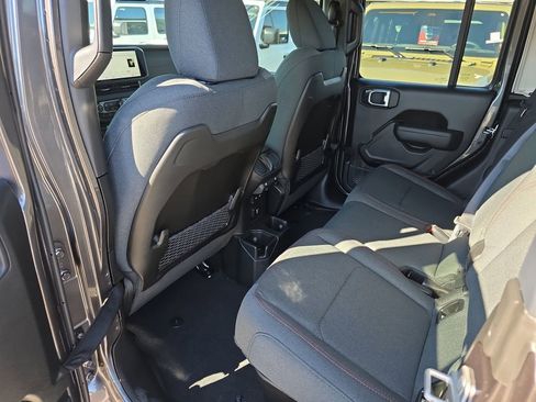 New 2026 Jeep Gladiator Rubicon w/ Safety Group image 30