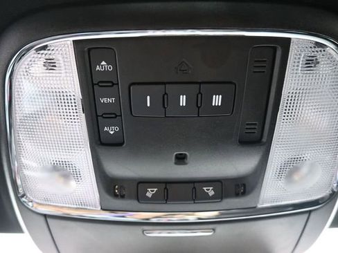 Used 2022 Dodge Charger GT w/ Plus Group AWD/4WD image 33