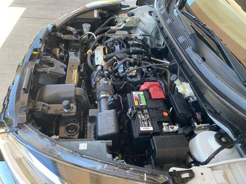 Used 2021 Nissan Kicks S FWD image 37