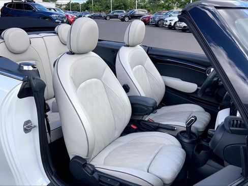 Certified 2023 MINI Cooper S w/ Signature Upholstery Package image 8