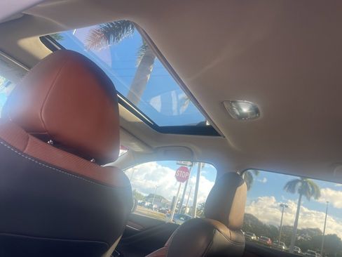 Used 2020 Subaru Outback Touring image 9