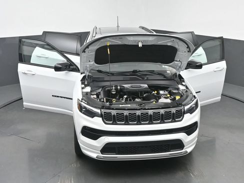 Used 2025 Jeep Compass Limited w/ High Altitude Package AWD/4WD image 65