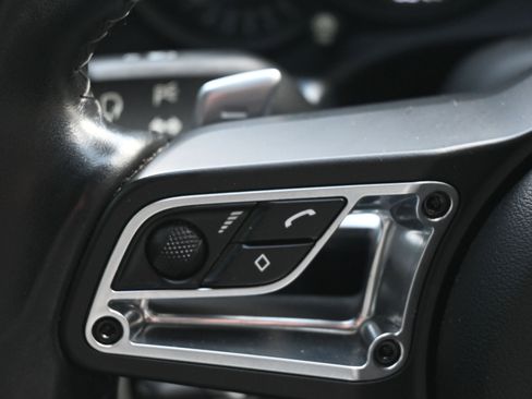 Certified 2018 Porsche 911 Carrera 4S image 39