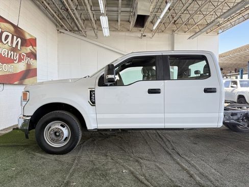 Used 2020 Ford F350 XL w/ Power Equipment Group image 10