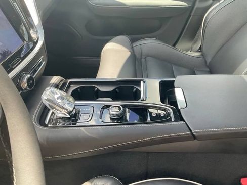 Certified 2023 Volvo S60 T8 Ultimate w/ Climate Package AWD/4WD image 15