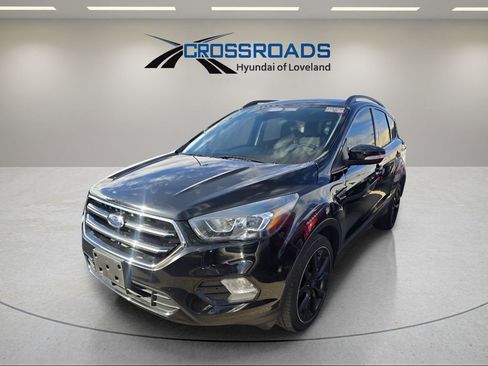 Used 2017 Ford Escape Titanium image 10