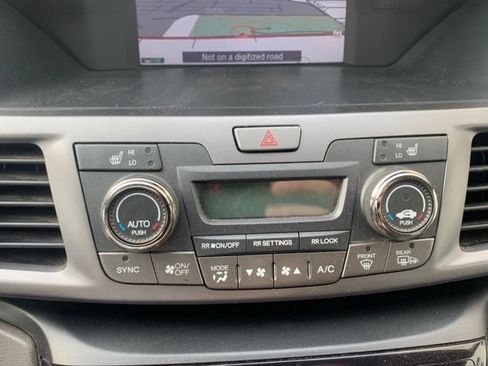 Used 2014 Honda Odyssey EX-L image 16