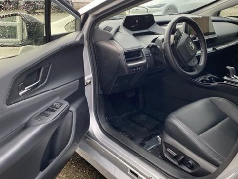 Used 2023 Toyota Prius LE image 27