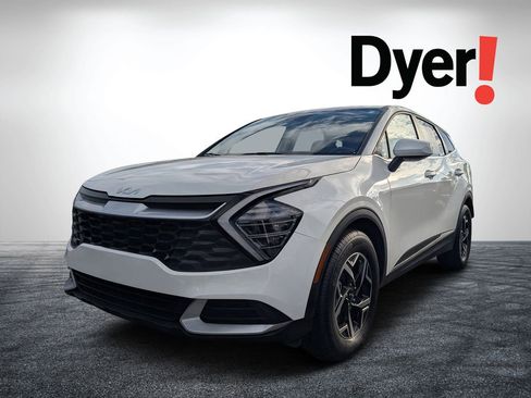 Used 2024 Kia Sportage LX FWD image 5