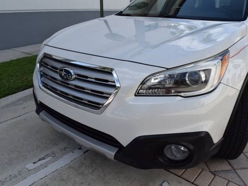 Used 2016 Subaru Outback 2.5i Limited AWD/4WD image 9
