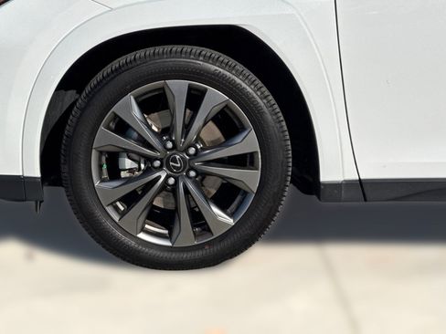 Used 2025 Lexus UX 300h AWD w/ Cold Area Package image 12