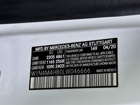 Used 2020 Mercedes-Benz GLB 250 4MATIC w/ Premium Package image 35