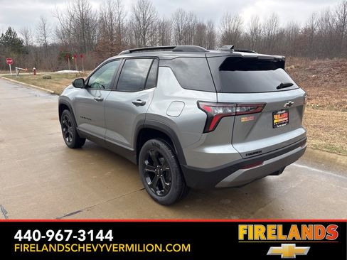 New 2026 Chevrolet Equinox LT w/ Convenience Package II image 3